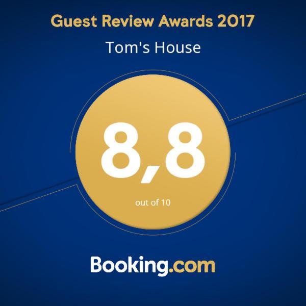 Tom'S House Apartment Skriperon Luaran gambar