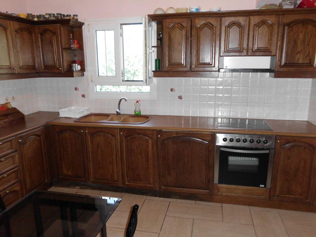 Tom'S House Apartment Skriperon Luaran gambar